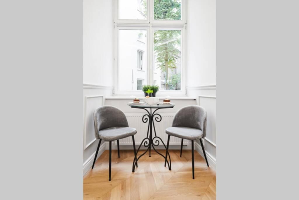 Househost I: Studencka Street * Krakow